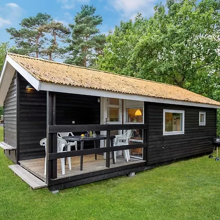 Prázdninový dům 2 Bedroom Lovely In