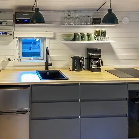 1 Bedroom Lovely In